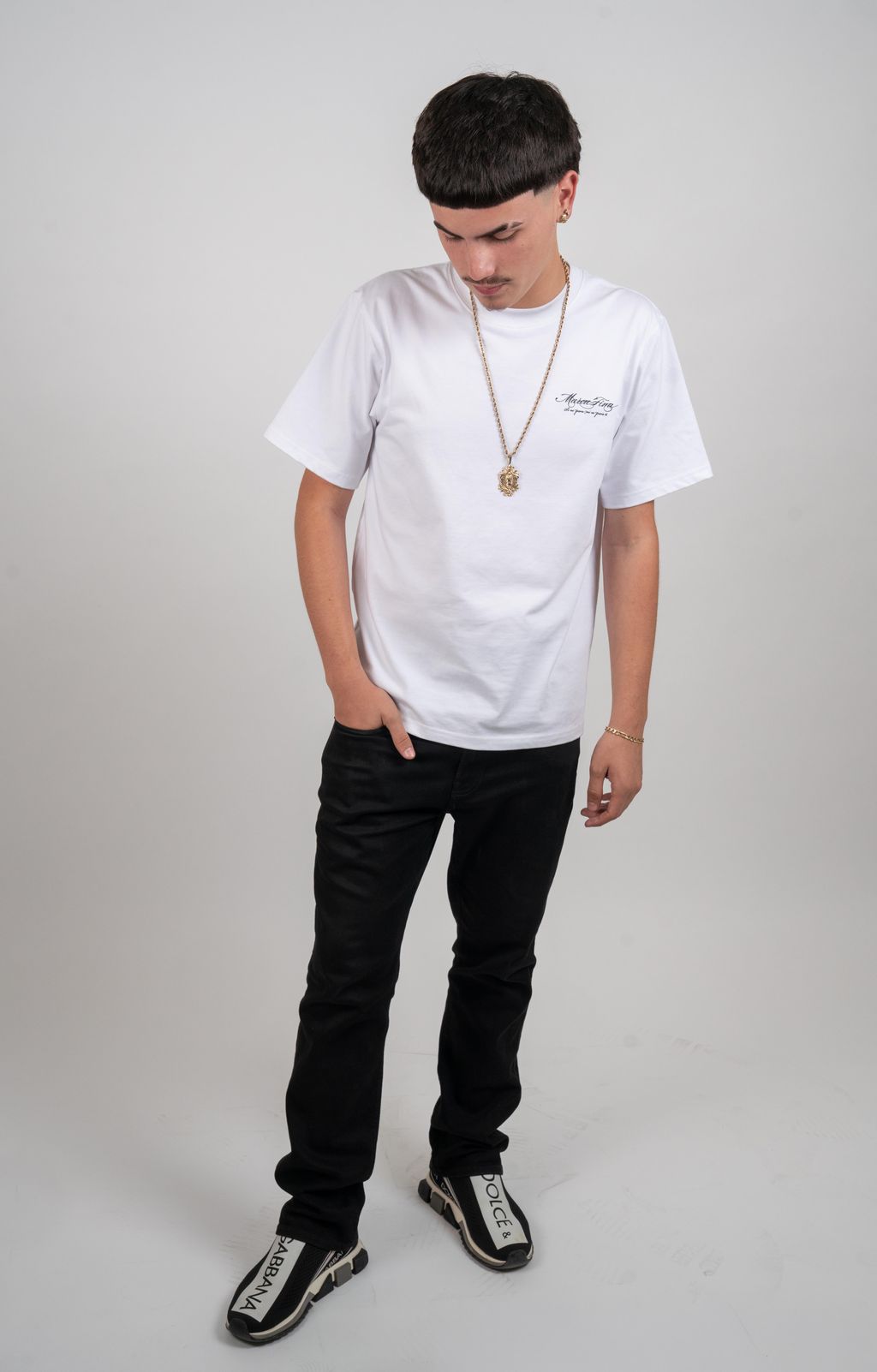 WHITE LIMITLESS GROWTH RELAXED TEE