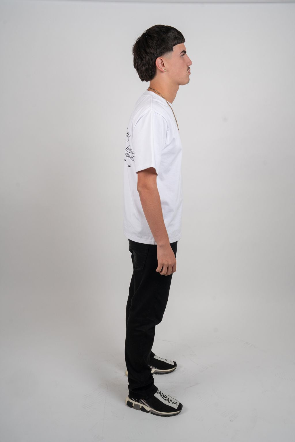 WHITE LIMITLESS GROWTH RELAXED TEE